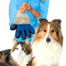 Cargar imagen en el visor de la galería, Cepillo guante quita pelos para mascotas perros y gatos